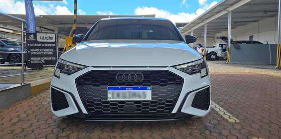 AUDI A3 2.0 40 TFSI MHEV SPORTBACK PERFORMANCE BLACK S-TRONIC AUDI A3 2.0 40 TFSI MHEV SPORTBACK PERFORMANCE BLACK S-TRONIC